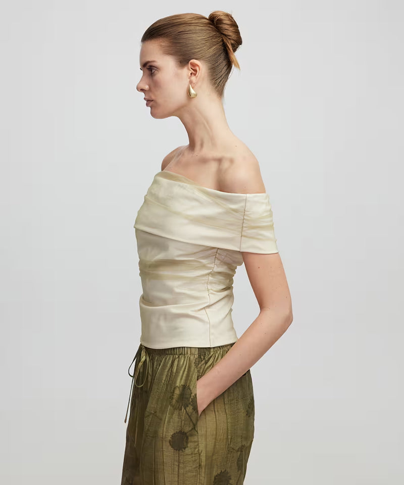 Ekru blouse